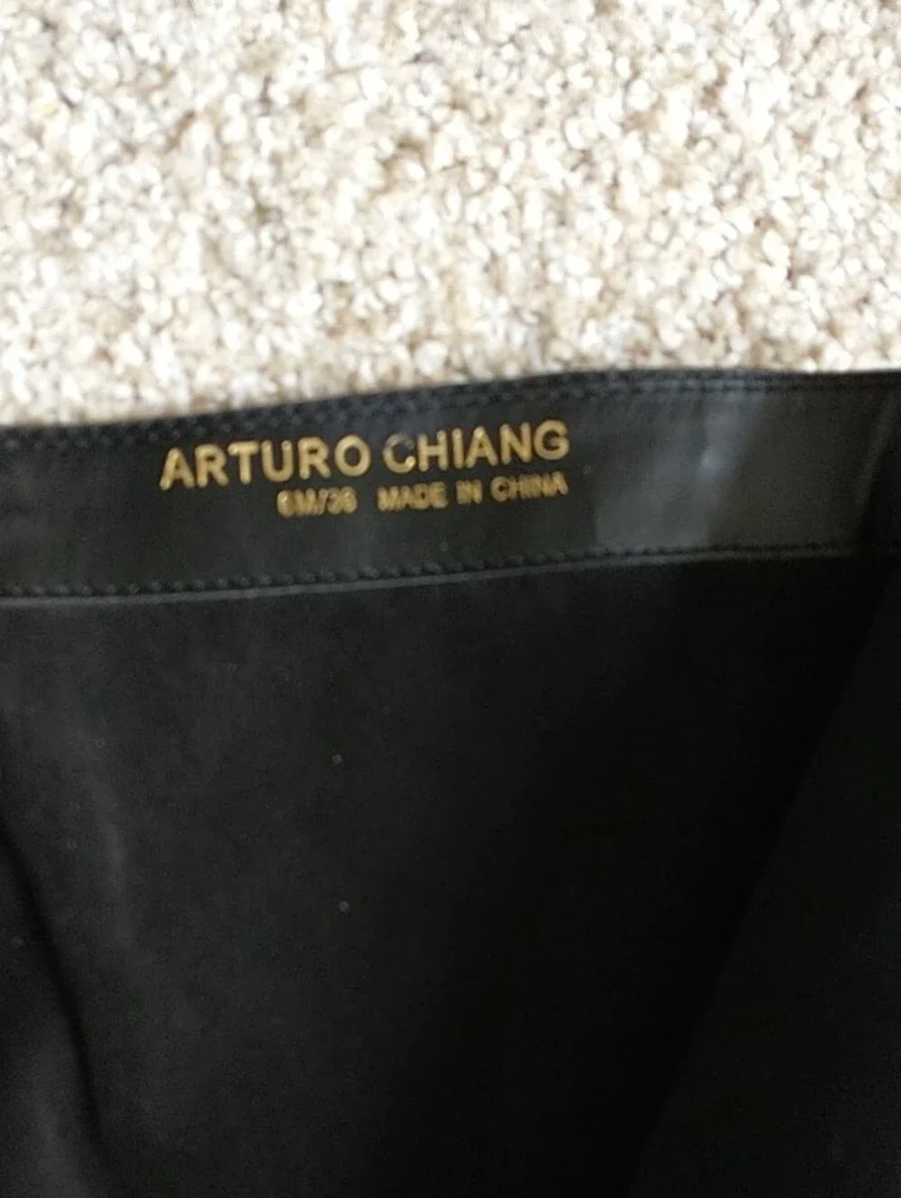 Arturo Chiang classic black